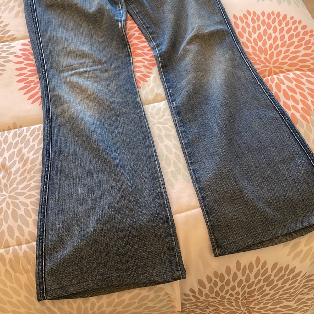 7 For All Mankind - Picture 3 of 4